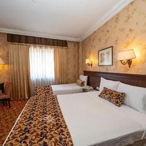 Hotel Pera Rose ****